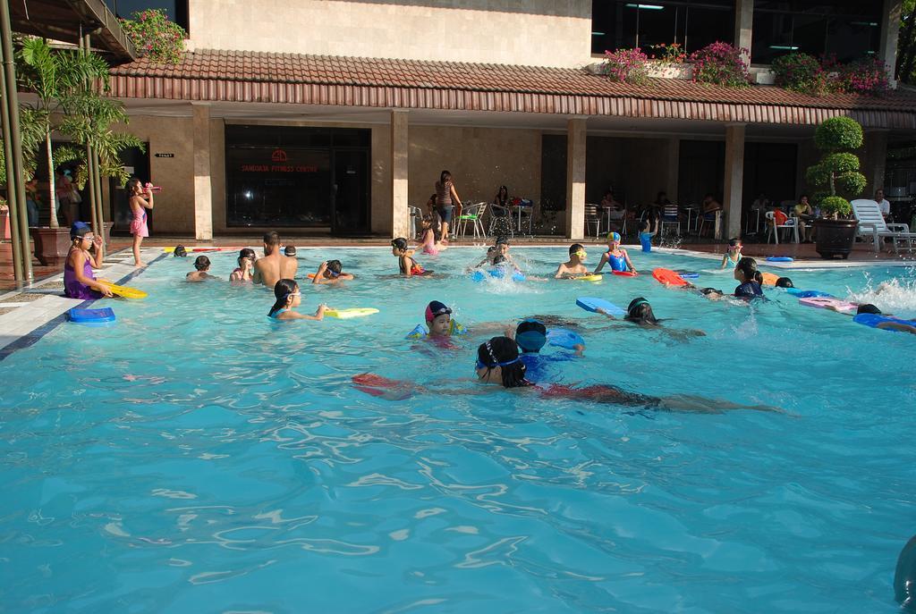 Hotel Sandjaja Palembang Kültér fotó