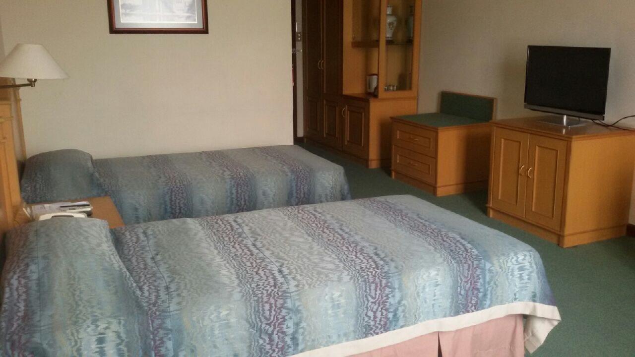 Hotel Sandjaja Palembang Kültér fotó